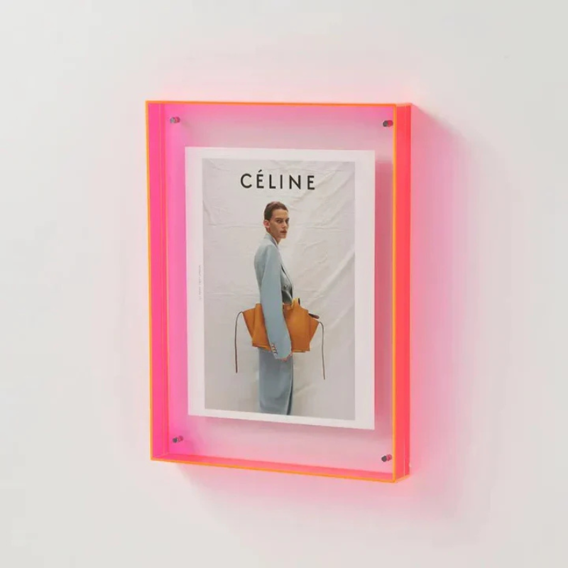 Cadre photo en acrylique transparent coloré – Présentoir décoratif moderne