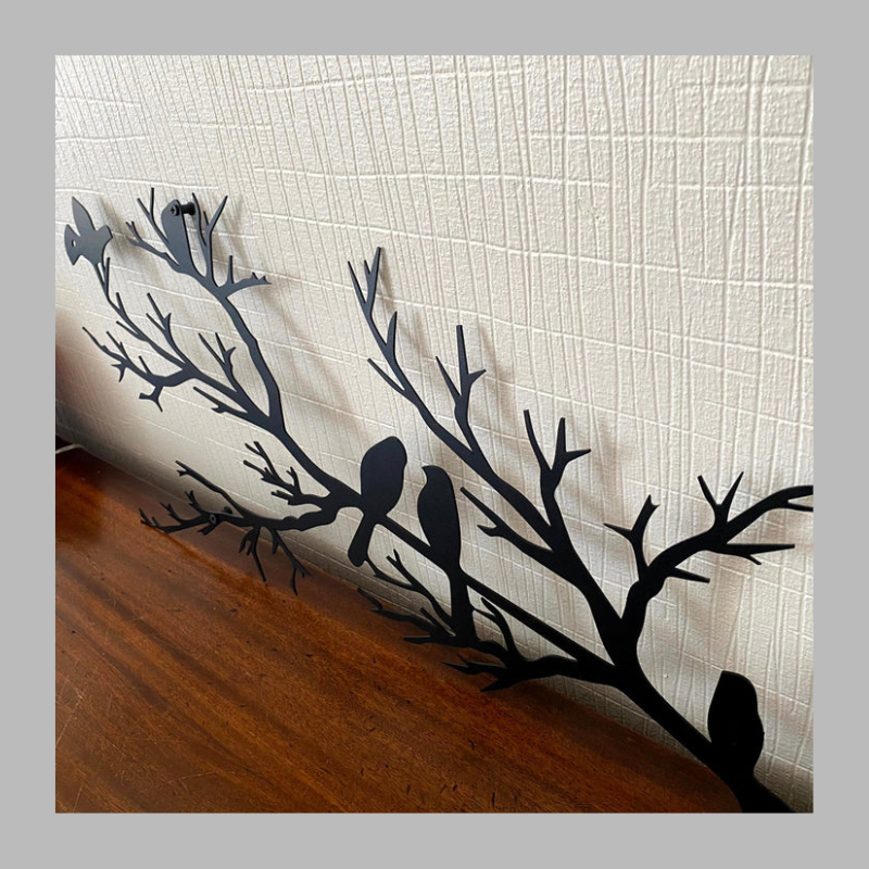 Décoration murale élégante en métal représentant une branche d'oiseau – Décoration d'intérieur moderne inspirée de la nature